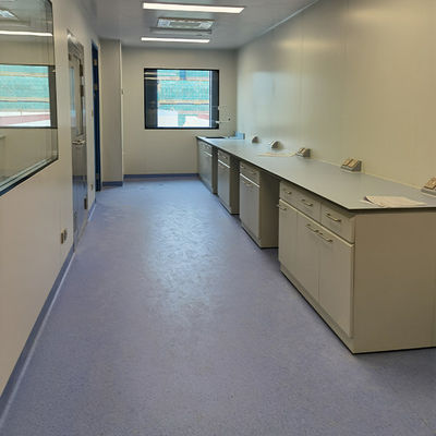 Buy Various Colors Cleanroom PVC Flooring Hospital Shopping Mall Plastic Flooring Roll online manufacture